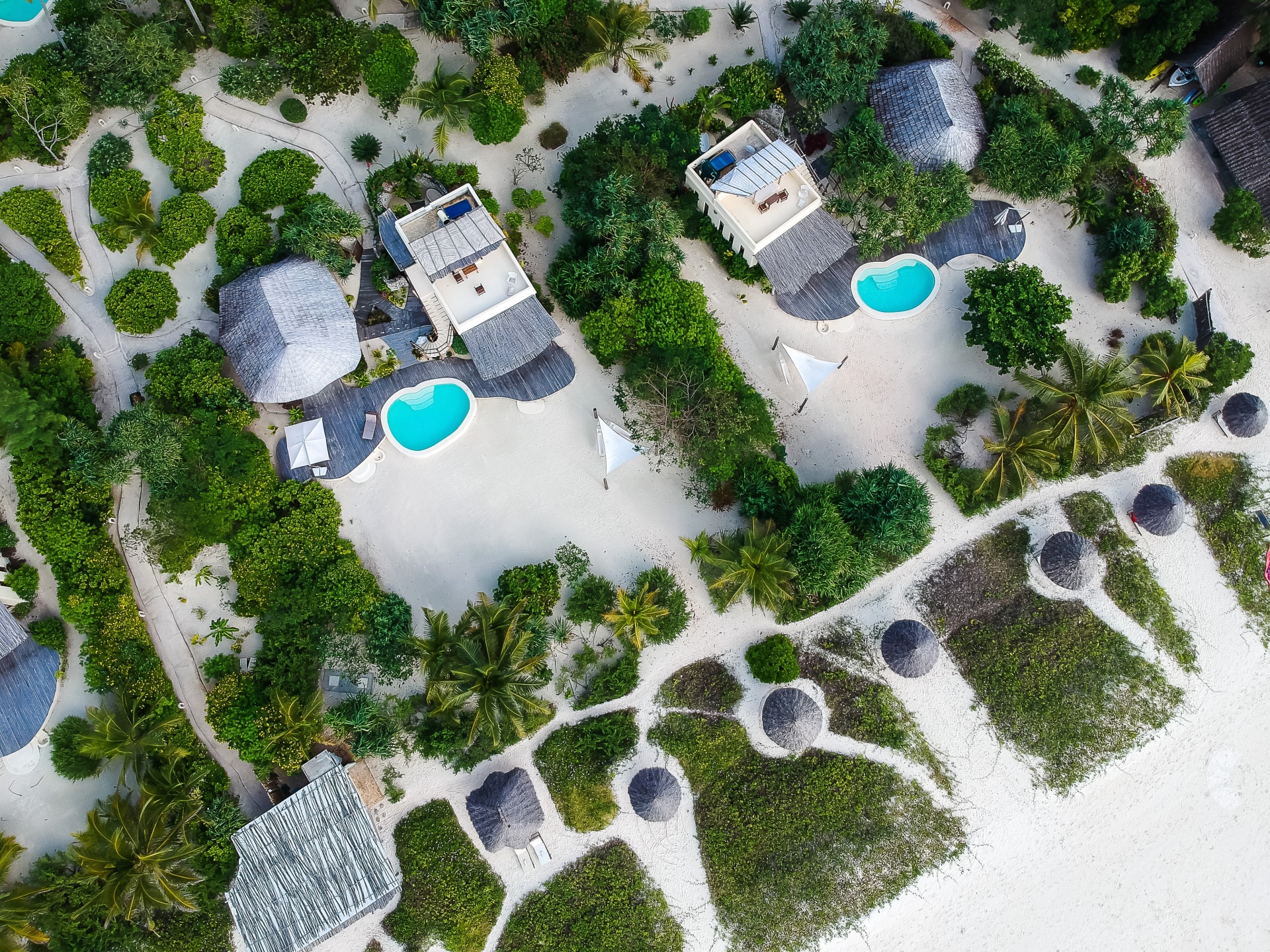 Blick auf das White Sands Zanzibar von oben